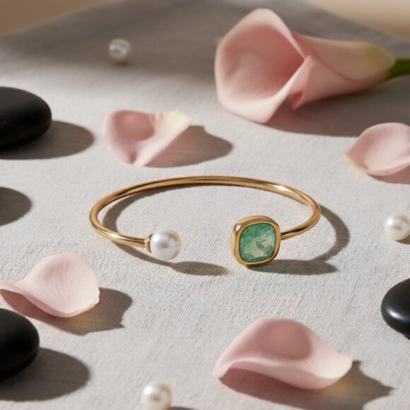 Elegant 18K Gold Plated Stainless Steel Aquamarine Pearl Cuff Bracelet Studs - Picture 5 of 12